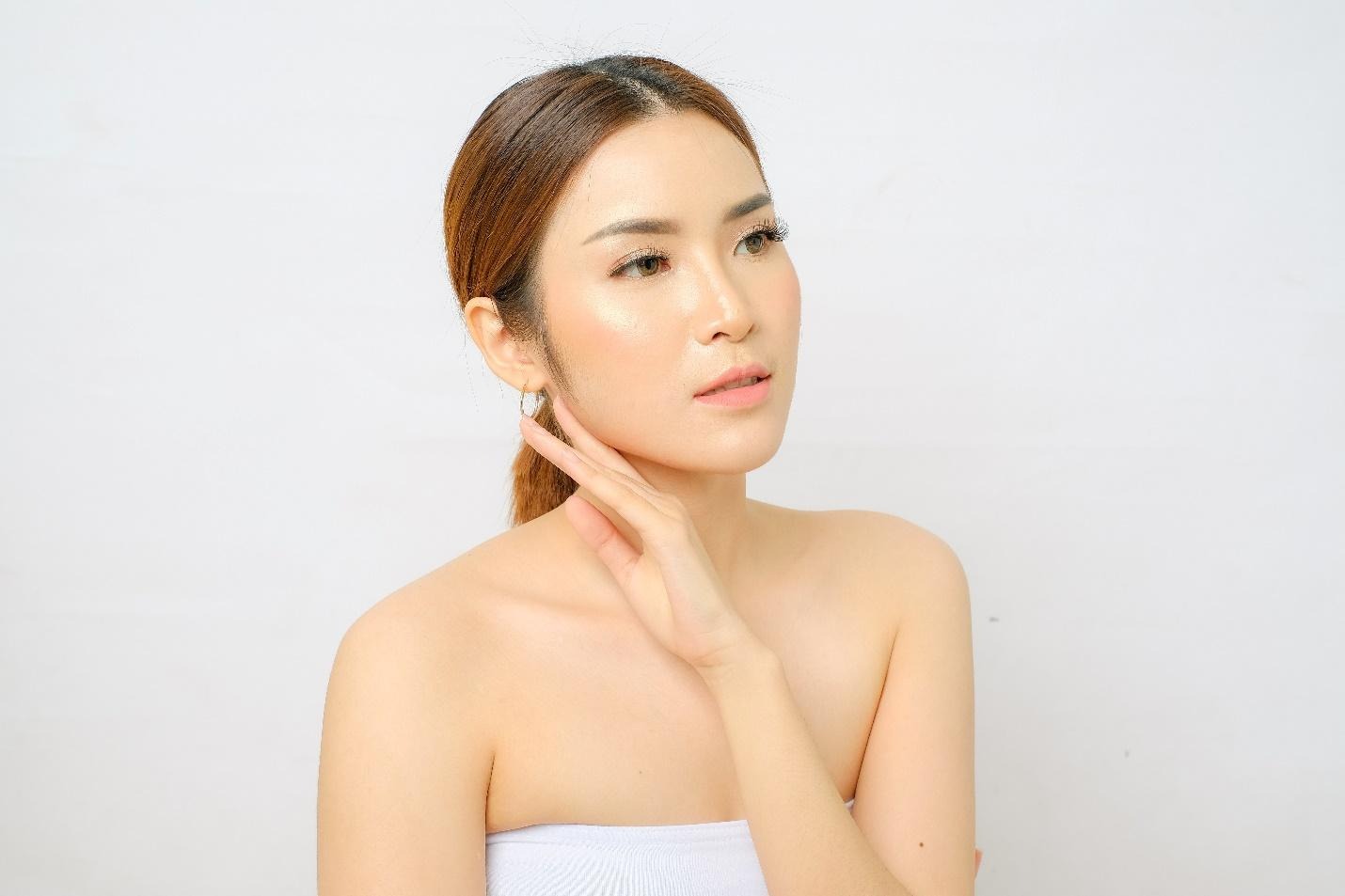 hollywood peel treatment Singapore.