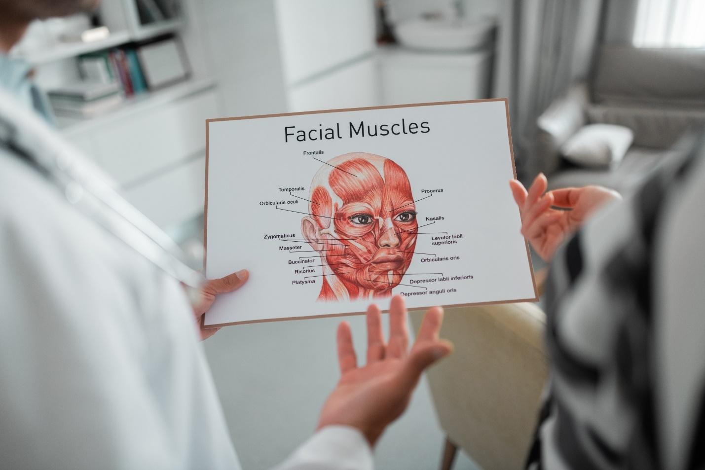 facial muscle assessment before neurotoxin injections
